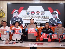 Berhasil Amankan 8 Tersangka Pengedar Sabu, Polres Lamongan Selamatkan Ratusan Orang dari Ancaman Narkoba