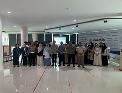 Satlantas dan Sat Binmas Polres Gresik Gelar Edukasi Keselamatan Berlalu Lintas dan Bahaya Kenakalan Remaja di Pondok Pesantren At-Tanwir SMA Muhammadiyah 10 Gresik