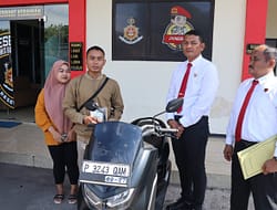 Bahagianya Korban Penggelapan di Bondowoso Saat Polisi Temukan dan Kembalikan Motornya Tanpa Biaya