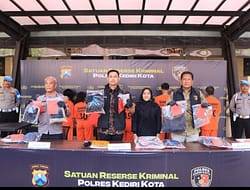 Polres Kediri Kota Berhasil Amankan 4 Wanita Komplotan Pencurian Lintas Provinsi yang Videonya Viral